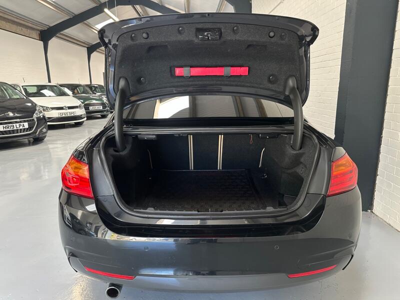 BMW 4 SERIES
