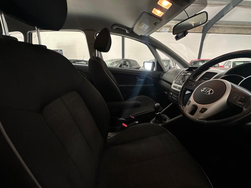 KIA VENGA