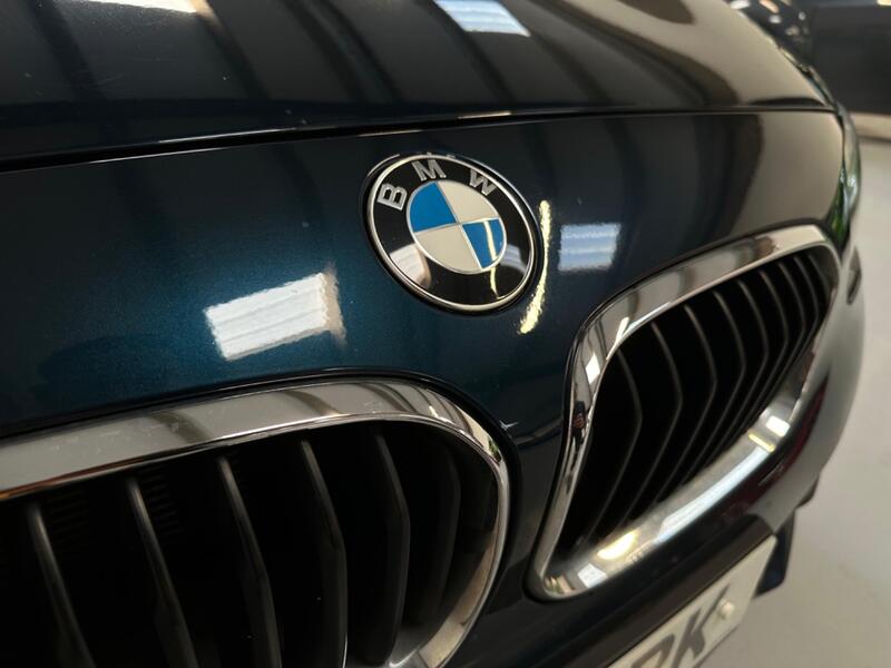 BMW 1 SERIES