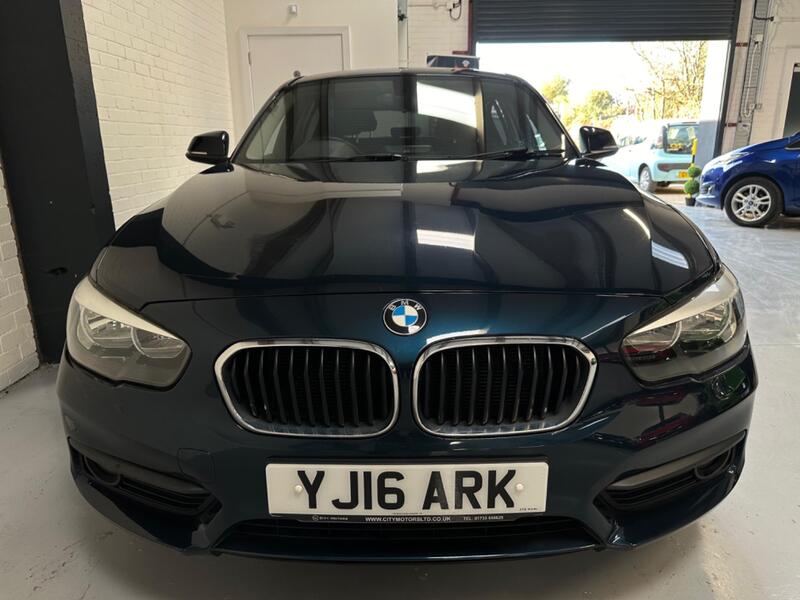BMW 1 SERIES
