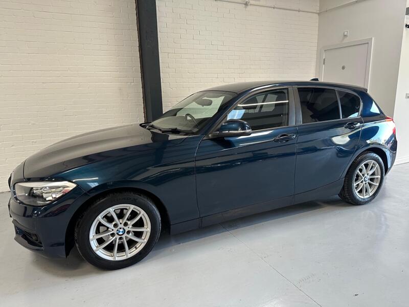 BMW 1 SERIES