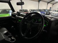 LAND ROVER DEFENDER 90