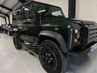 LAND ROVER DEFENDER 90