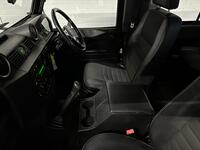 LAND ROVER DEFENDER 90