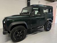 LAND ROVER DEFENDER 90