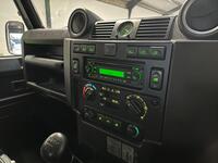 LAND ROVER DEFENDER 90