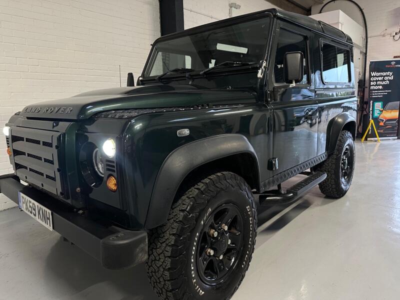 LAND ROVER DEFENDER 90