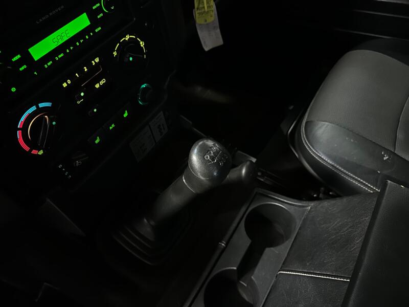 LAND ROVER DEFENDER 90