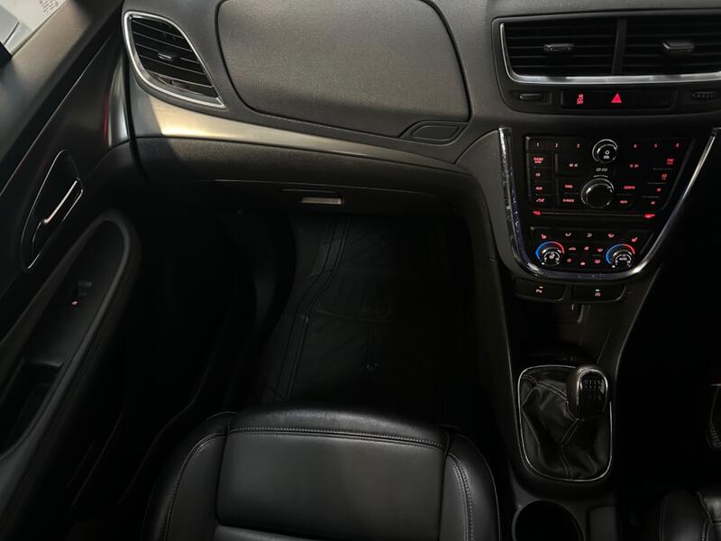 VAUXHALL MOKKA