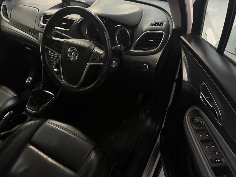VAUXHALL MOKKA