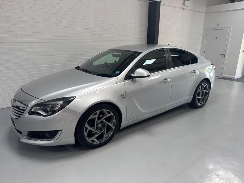 VAUXHALL INSIGNIA