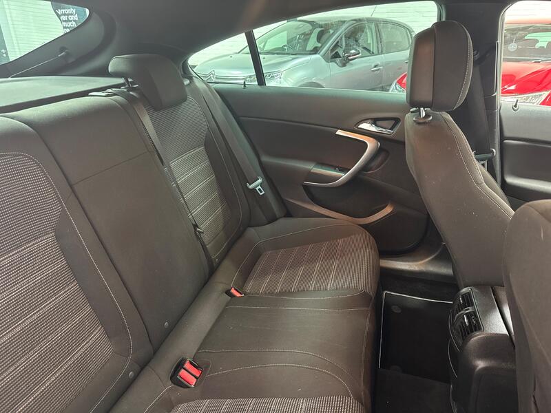 VAUXHALL INSIGNIA