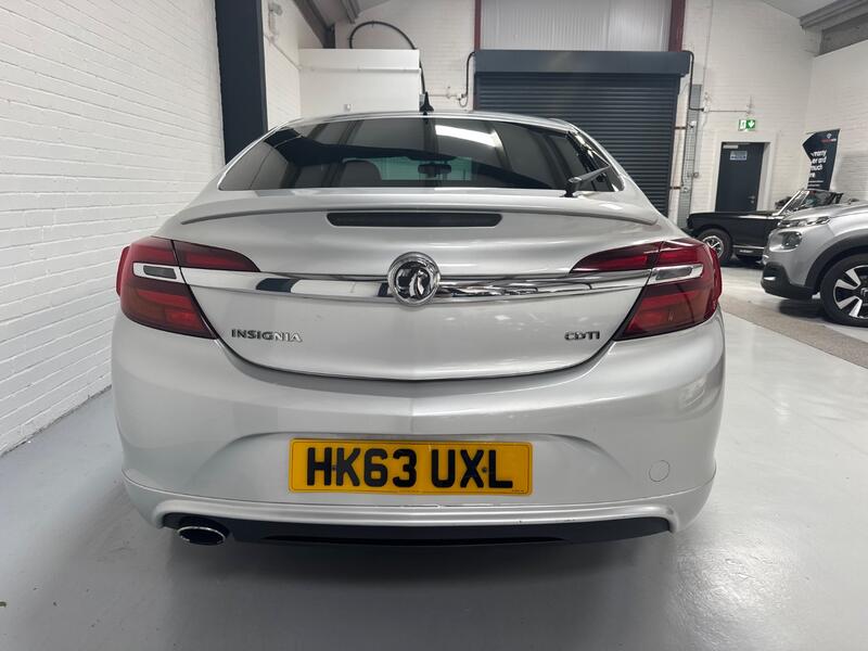 VAUXHALL INSIGNIA