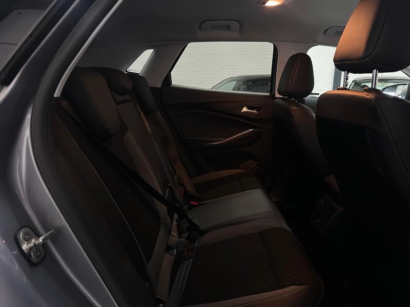 VAUXHALL GRANDLAND X